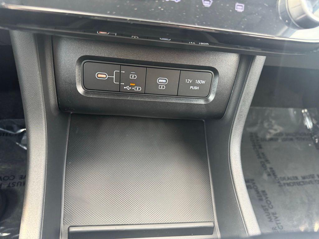 new 2026 Hyundai TUCSON Hybrid car, priced at $36,325