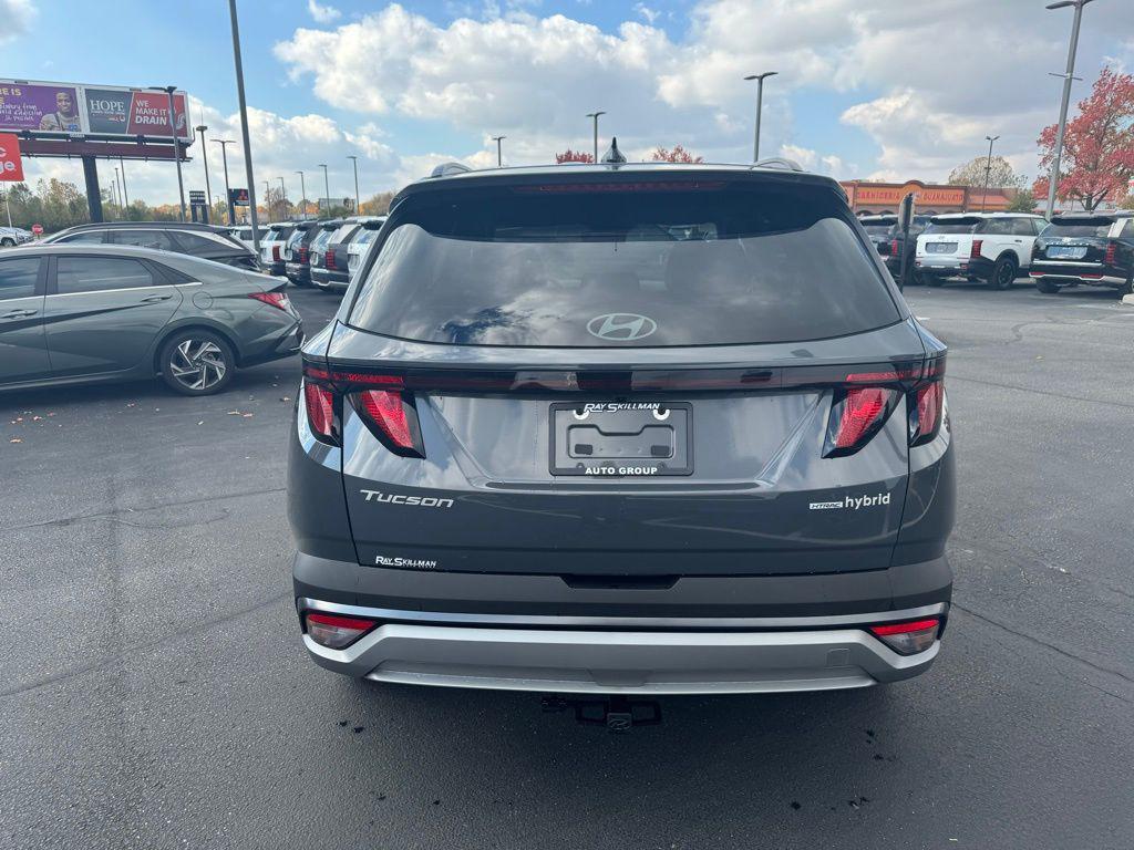 new 2026 Hyundai TUCSON Hybrid car, priced at $36,325