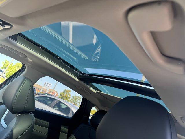 new 2025 Hyundai TUCSON Hybrid car, priced at $43,677