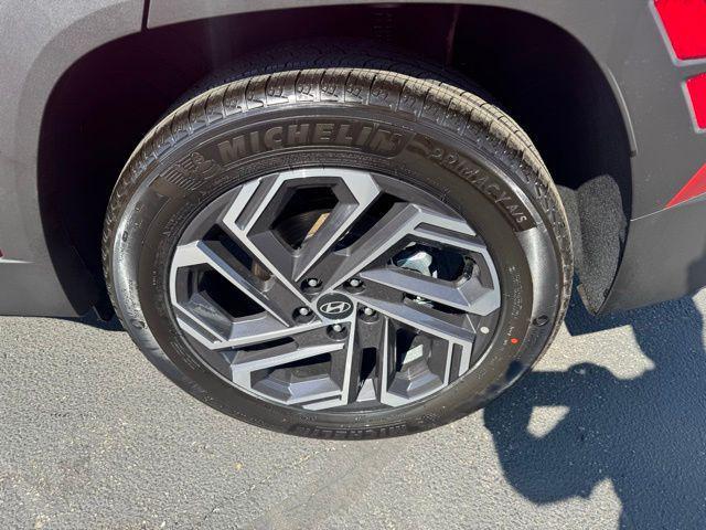 new 2025 Hyundai TUCSON Hybrid car, priced at $43,677