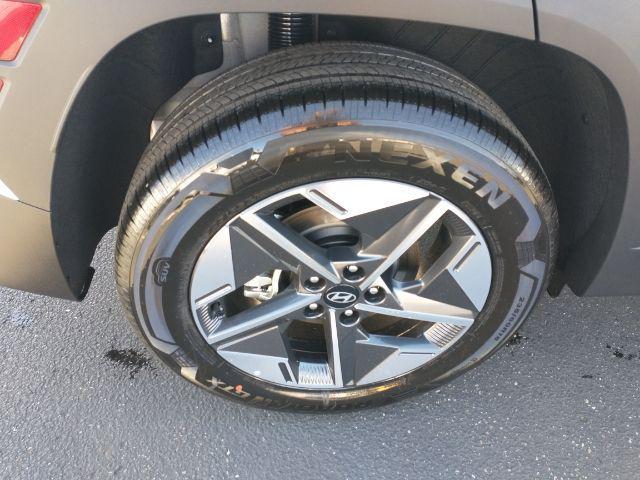new 2025 Hyundai Tucson car, priced at $35,594