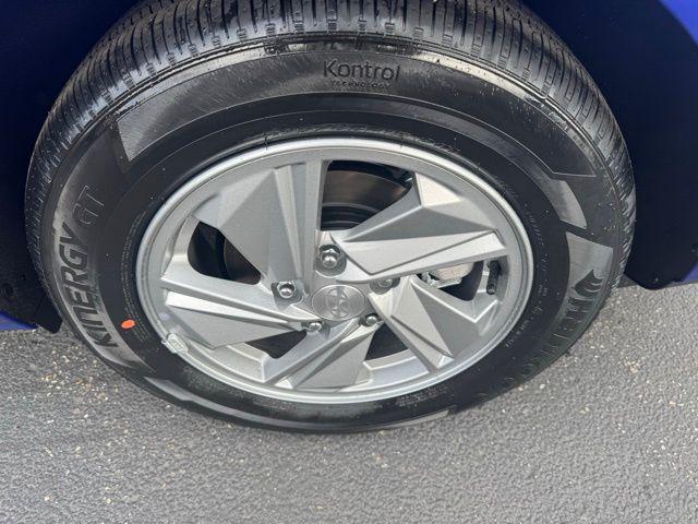 new 2025 Hyundai Elantra car, priced at $23,522