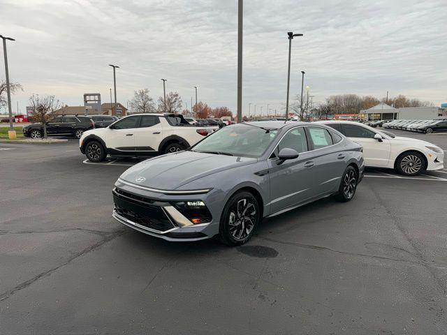 new 2025 Hyundai Sonata car, priced at $29,750