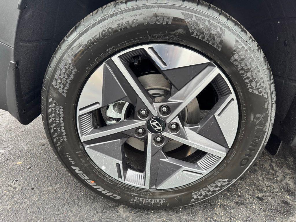 new 2026 Hyundai Tucson car, priced at $38,210