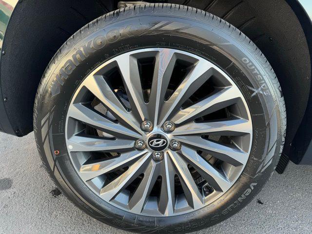 new 2025 Hyundai Palisade car, priced at $53,616