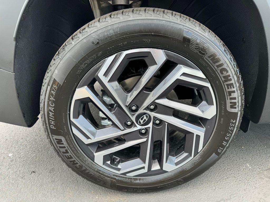 new 2025 Hyundai TUCSON Hybrid car, priced at $42,590