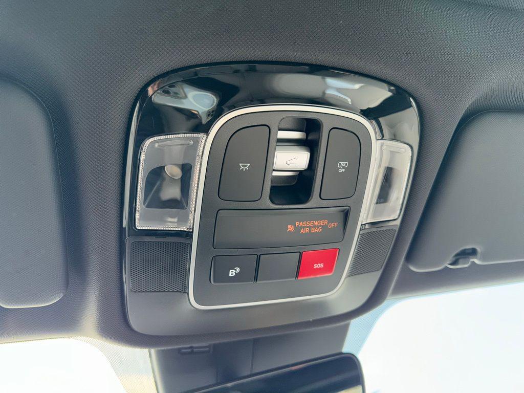 new 2025 Hyundai TUCSON Hybrid car, priced at $42,590