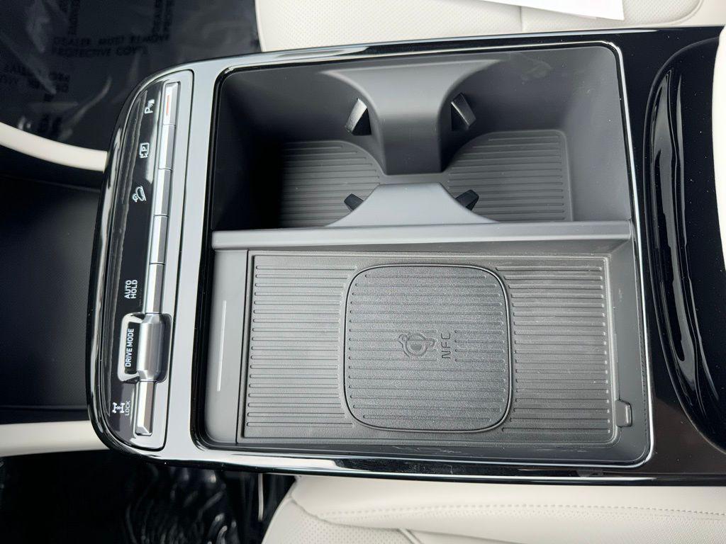 new 2025 Hyundai TUCSON Hybrid car, priced at $42,590