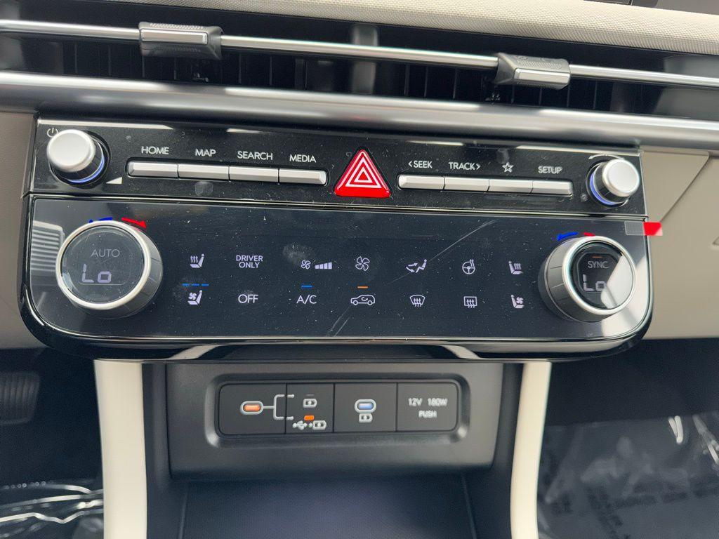 new 2025 Hyundai TUCSON Hybrid car, priced at $42,590