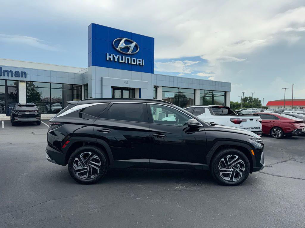 new 2025 Hyundai TUCSON Hybrid car, priced at $42,590