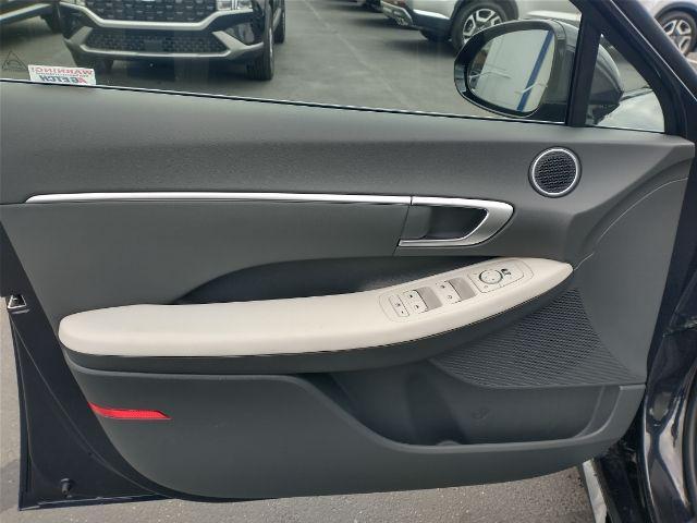 new 2024 Hyundai Sonata car, priced at $27,772