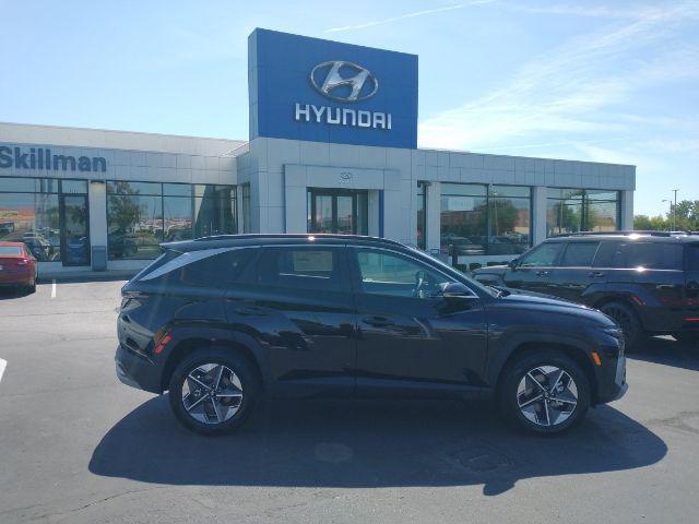 new 2025 Hyundai Tucson car, priced at $35,201
