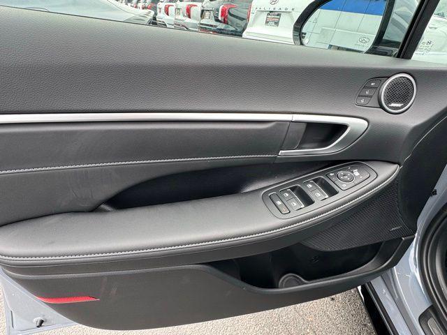 new 2025 Hyundai Sonata Hybrid car, priced at $39,530