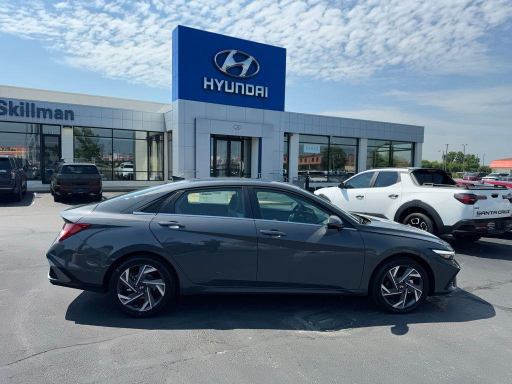 new 2025 Hyundai ELANTRA HEV car, priced at $30,970