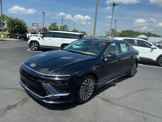 new 2025 Hyundai Sonata Hybrid car, priced at $39,480