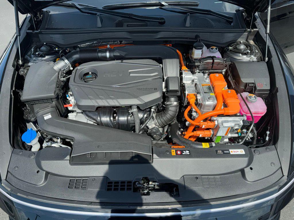 new 2025 Hyundai Sonata Hybrid car, priced at $37,980