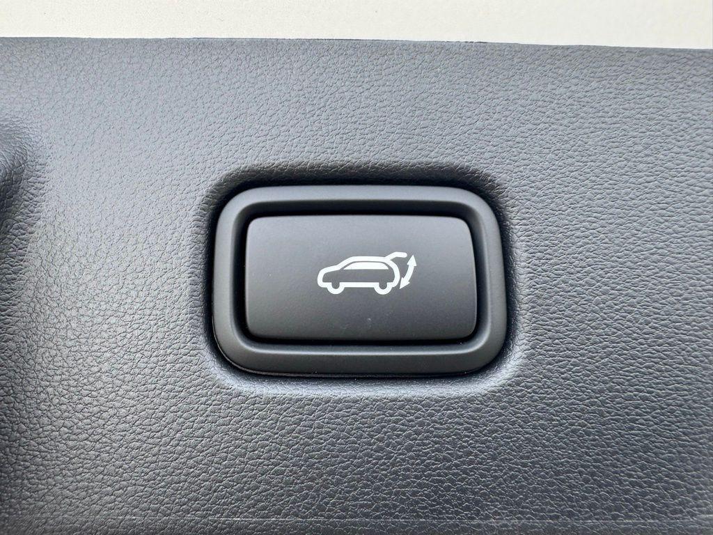 new 2025 Hyundai Tucson car, priced at $39,070