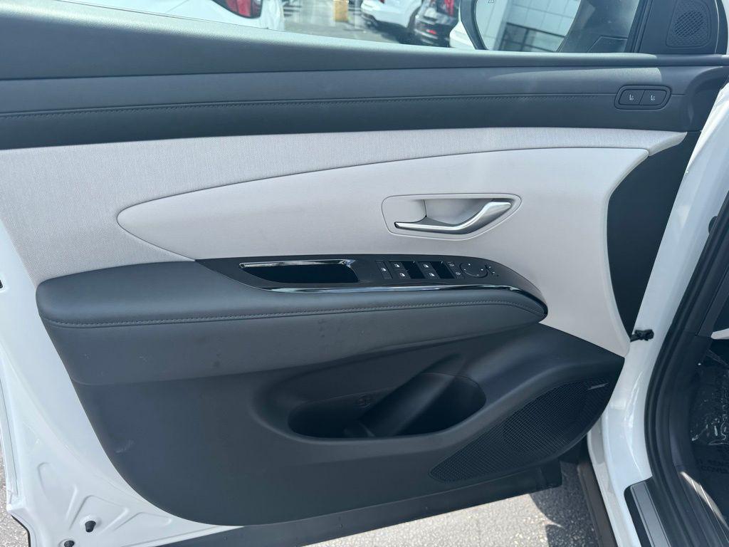 new 2025 Hyundai Tucson car, priced at $39,070