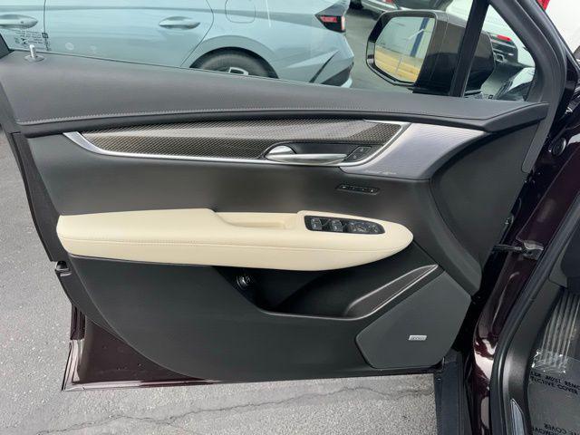 used 2020 Cadillac XT5 car, priced at $27,788