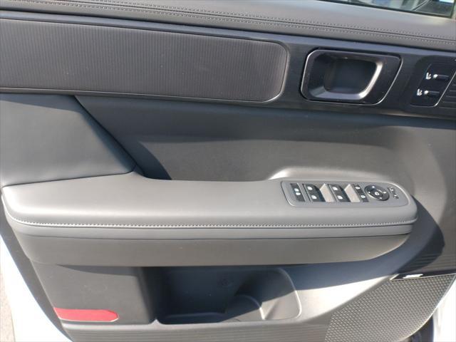 new 2025 Hyundai SANTA FE HEV car, priced at $51,114