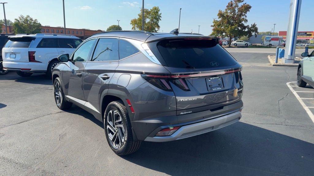 new 2025 Hyundai TUCSON Hybrid car, priced at $42,838