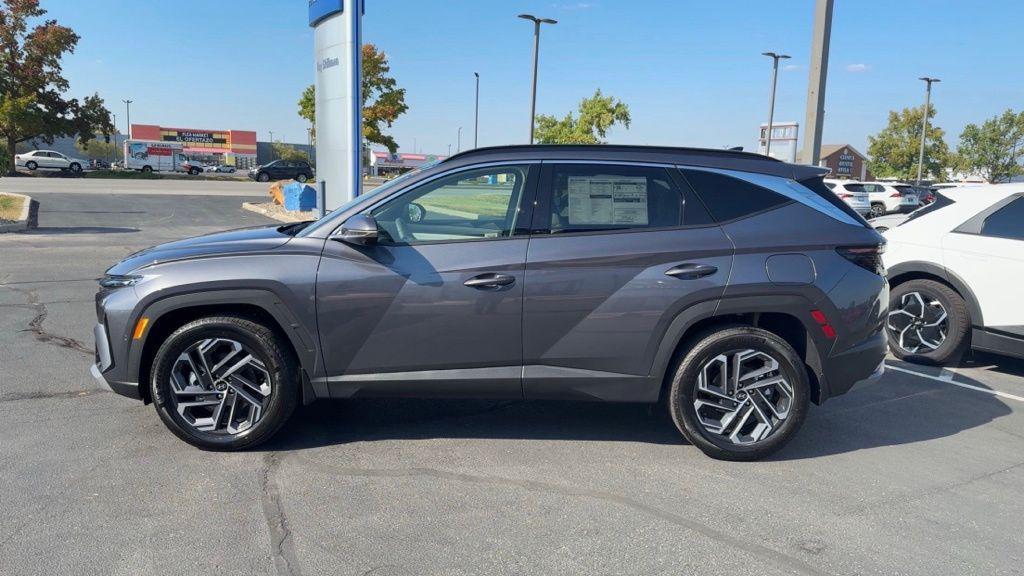 new 2025 Hyundai TUCSON Hybrid car, priced at $42,838