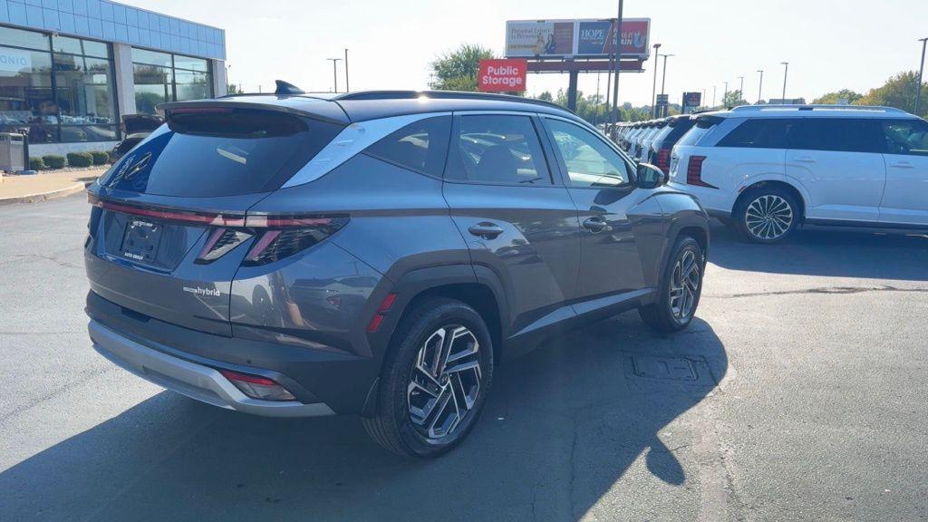 new 2025 Hyundai TUCSON Hybrid car, priced at $42,838