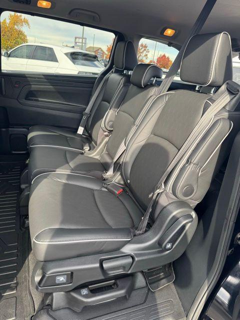 used 2023 Honda Odyssey car, priced at $41,990
