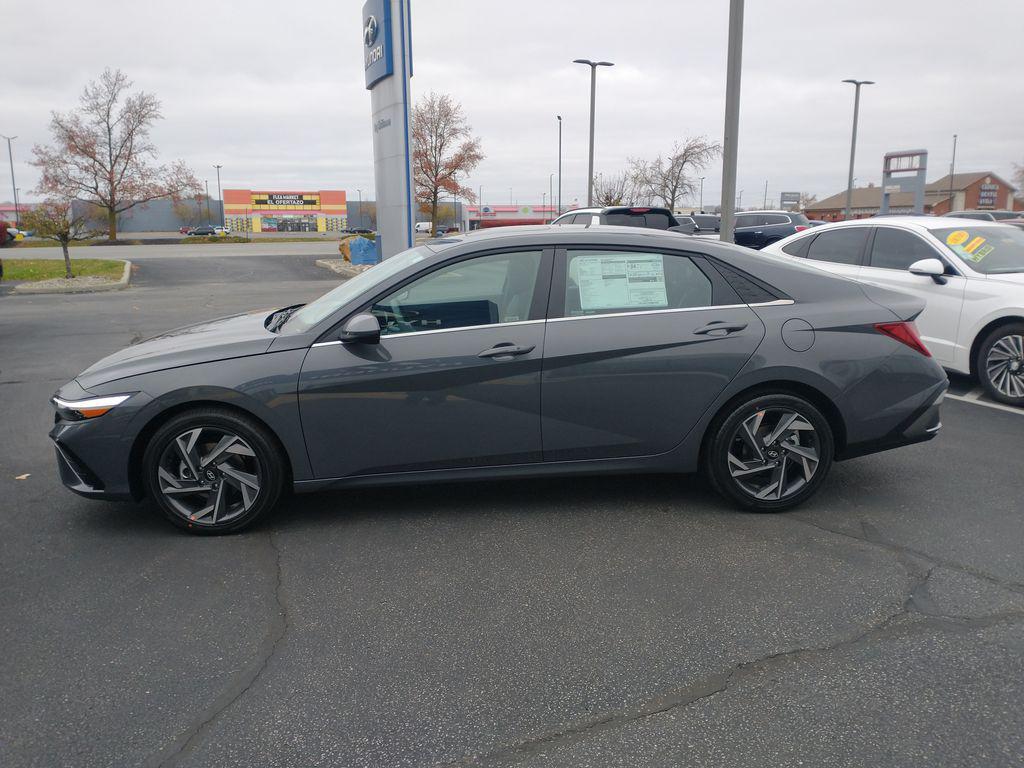 new 2025 Hyundai Elantra car, priced at $25,104