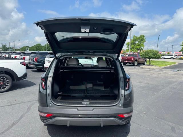 used 2022 Hyundai TUCSON Hybrid car, priced at $30,990