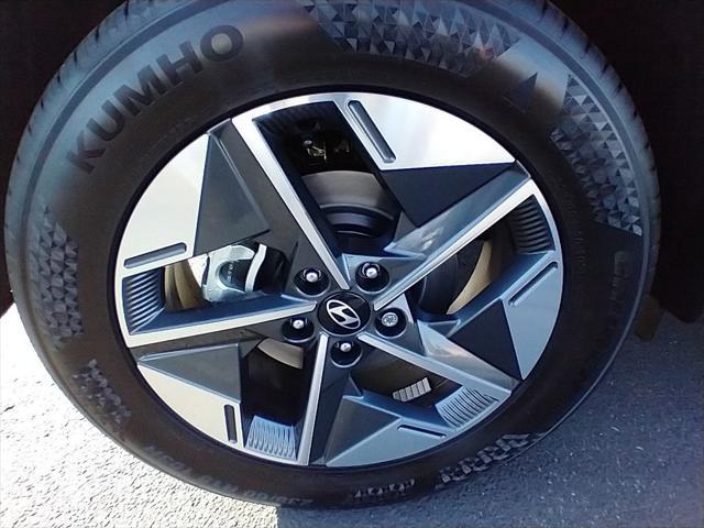 new 2025 Hyundai Tucson car, priced at $35,149