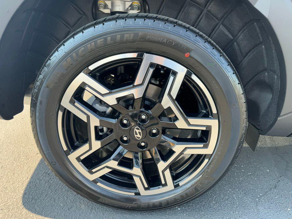 new 2026 Hyundai SANTA CRUZ car, priced at $44,572