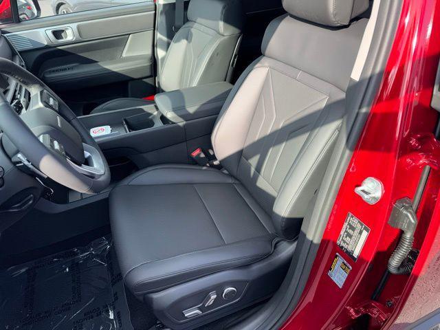 new 2025 Hyundai Santa Fe car, priced at $39,911