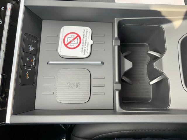 new 2025 Hyundai Santa Fe car, priced at $39,911