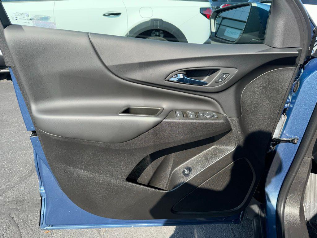 used 2024 Chevrolet Equinox car, priced at $24,990