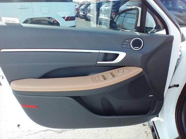 new 2025 Hyundai Sonata Hybrid car, priced at $38,502