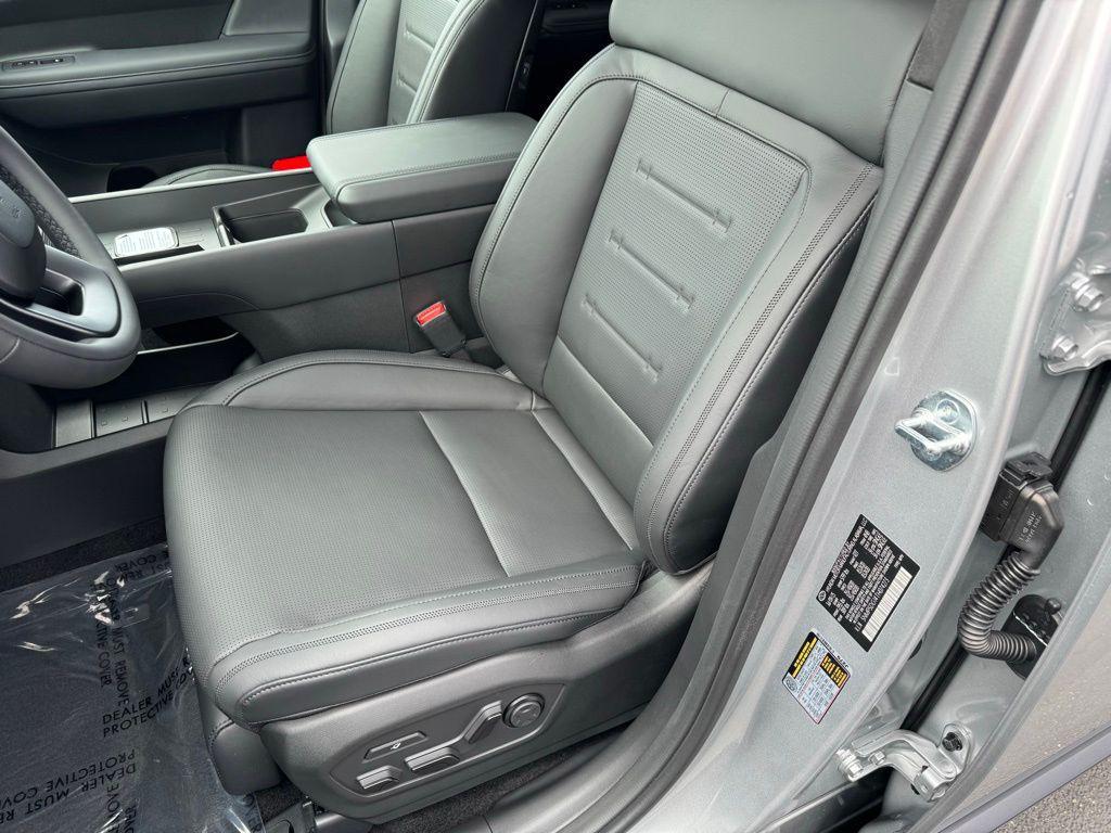 new 2026 Hyundai SANTA FE HEV car, priced at $53,005