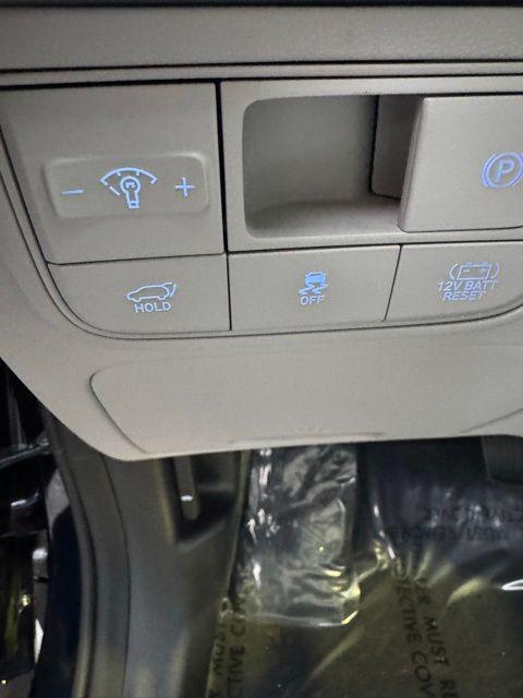 new 2026 Hyundai TUCSON Hybrid car, priced at $44,555