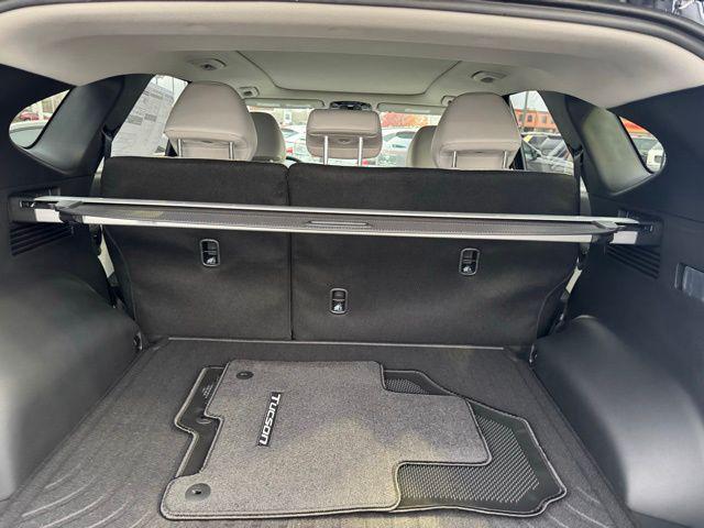 new 2026 Hyundai TUCSON Hybrid car, priced at $44,555