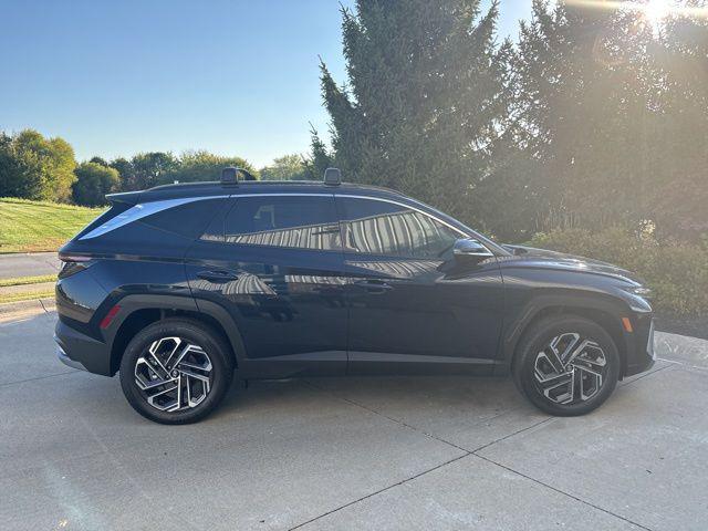 new 2025 Hyundai TUCSON Hybrid car, priced at $42,896