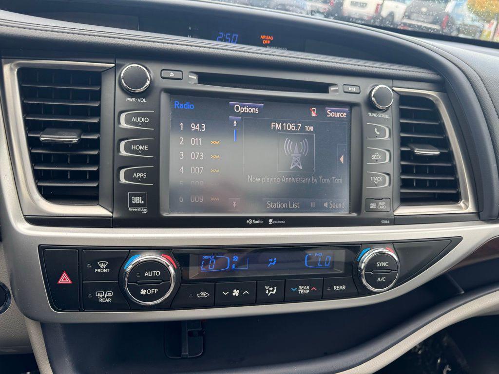 used 2015 Toyota Highlander car, priced at $19,064