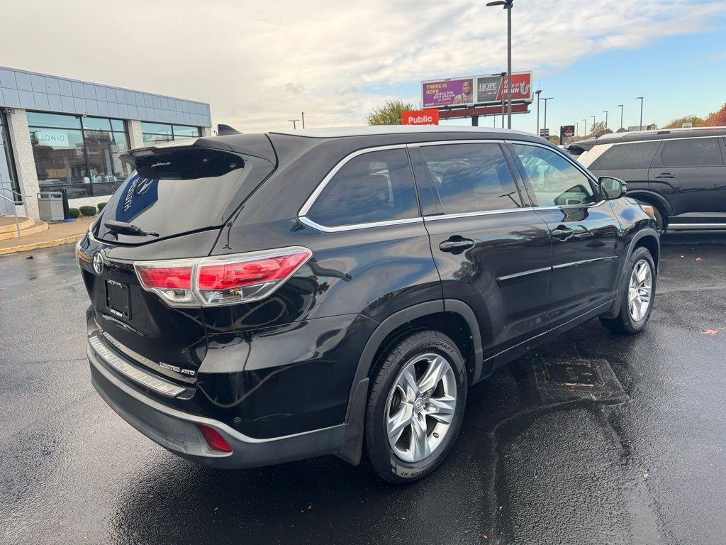 used 2015 Toyota Highlander car, priced at $19,064