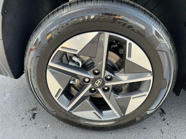 new 2025 Hyundai TUCSON Hybrid car, priced at $37,583