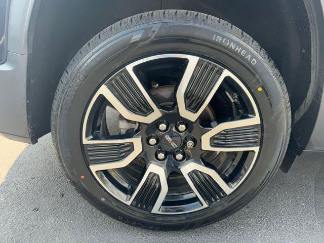 used 2021 GMC Acadia car, priced at $22,798