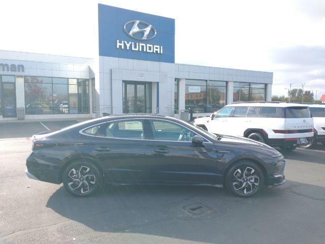 new 2025 Hyundai Sonata car, priced at $29,746