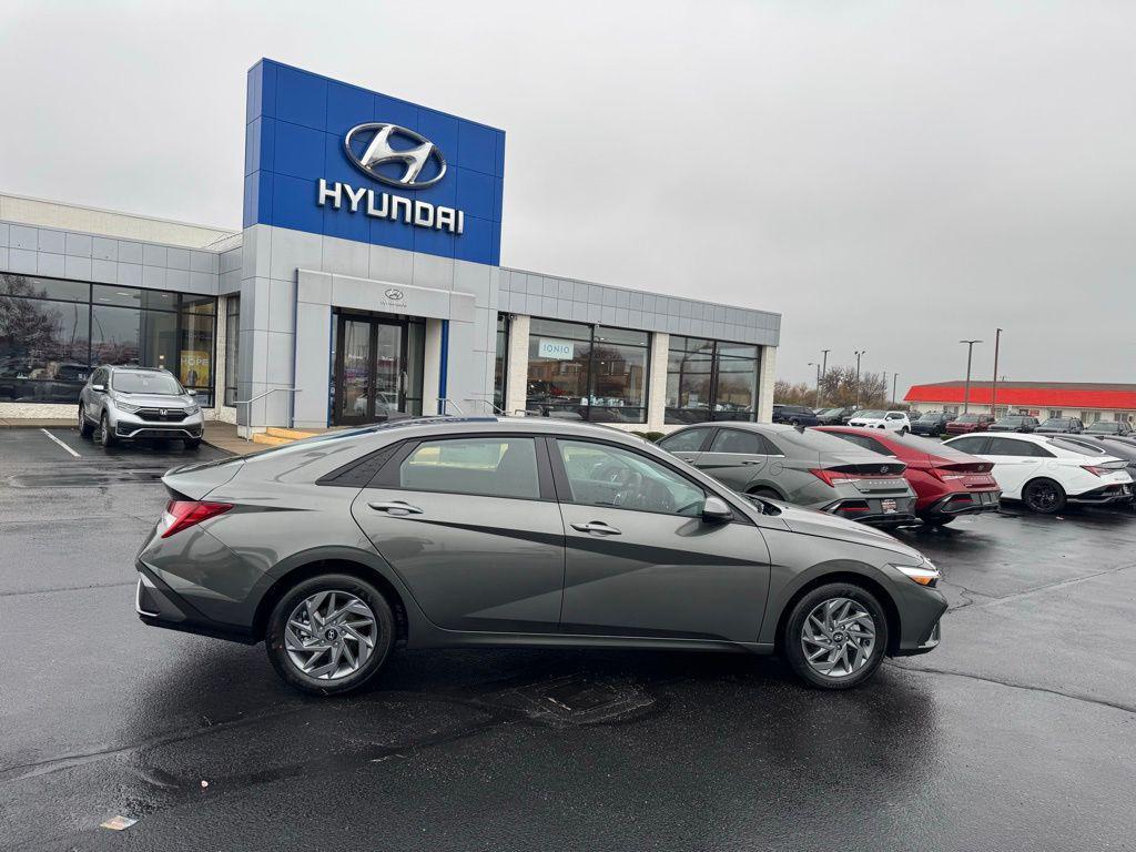 new 2026 Hyundai ELANTRA HEV car, priced at $27,315