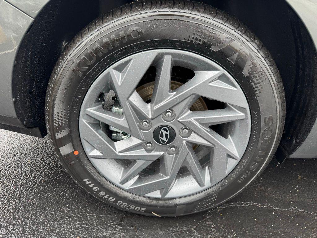 new 2026 Hyundai ELANTRA HEV car, priced at $27,315