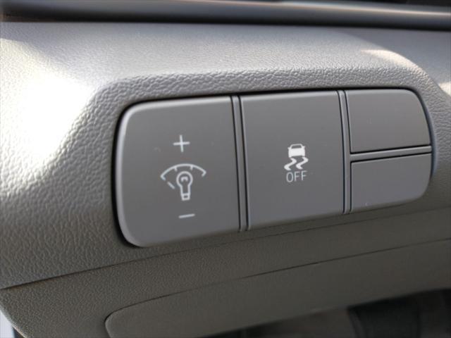 new 2025 Hyundai Elantra car, priced at $26,810