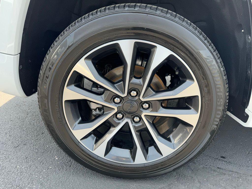 used 2023 Jeep Grand Cherokee car, priced at $42,890