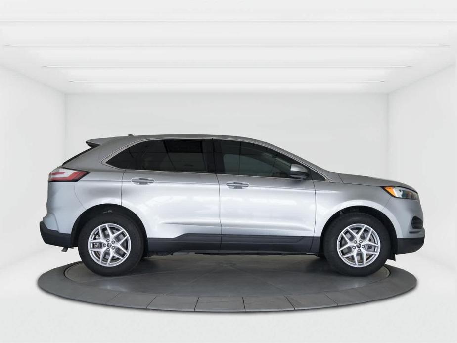 used 2024 Ford Edge car, priced at $34,990